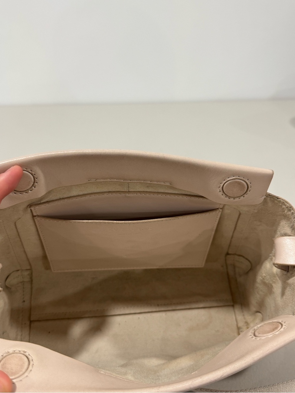 Everlane Leather Crossbody Micro Form Bag - Picture 8 of 12